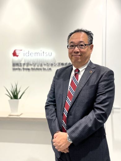 代表取締役社長　足立 和宏